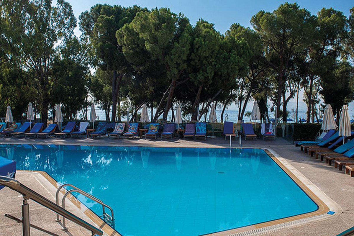 Griechenland Zypern Park Beach Hotel Pool