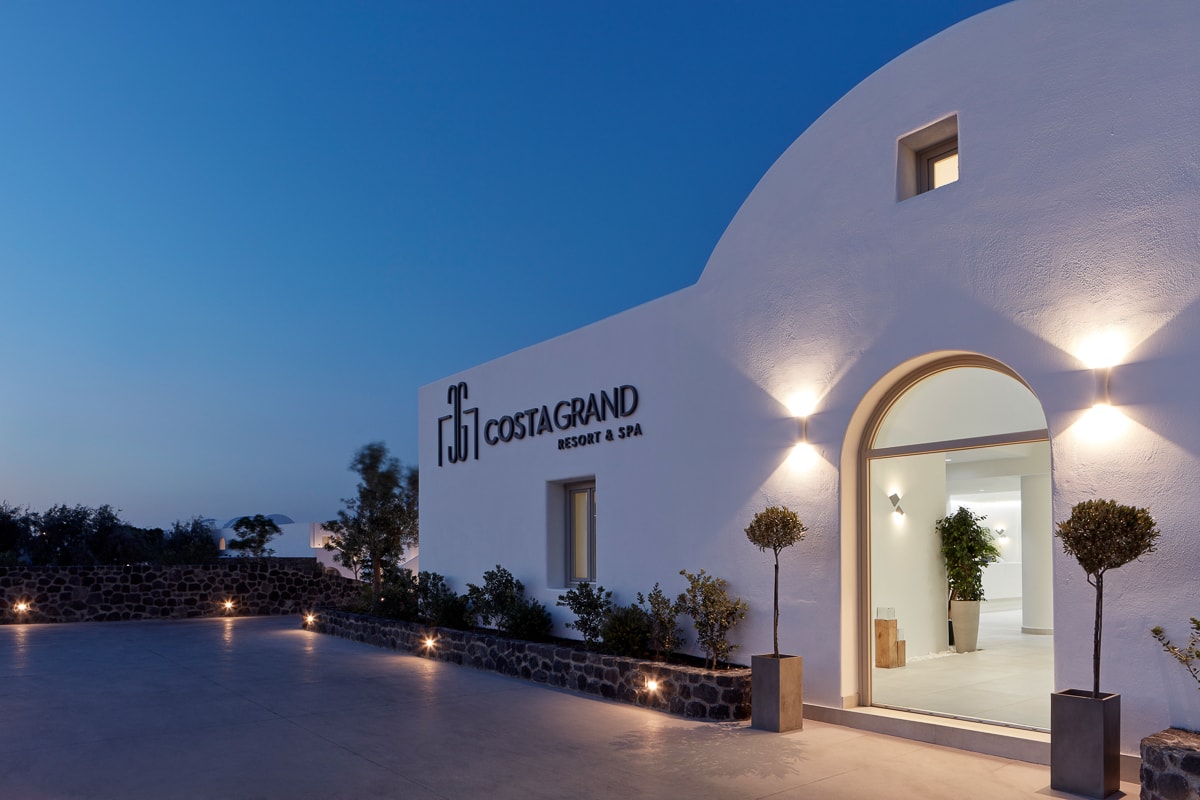 Griechenland SantorinCosta Grand Resort & Spa Außen