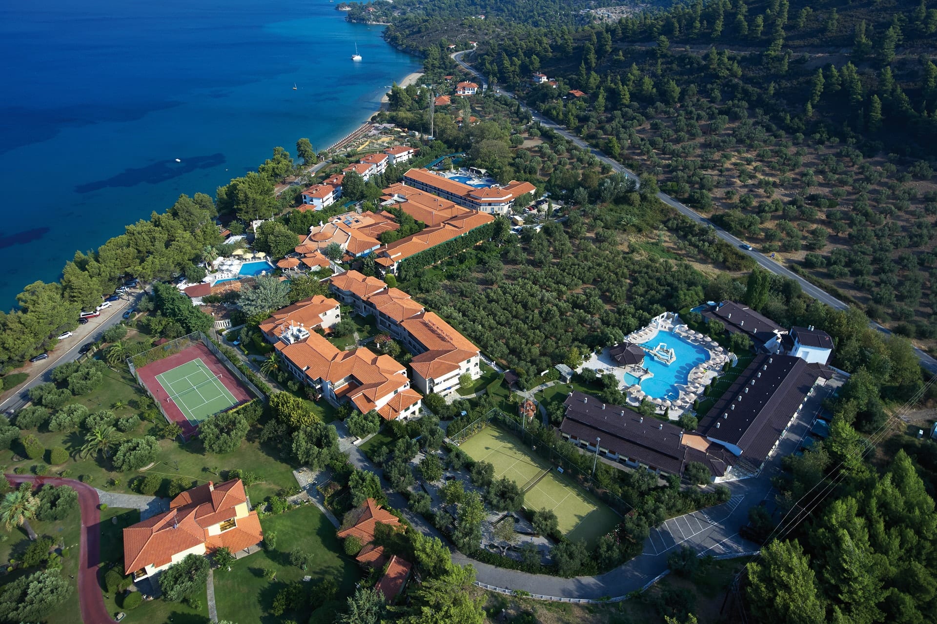 Griechenland Chalkidiki Hotel Athena Pallas Luftansicht