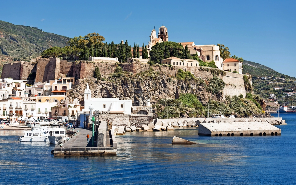 Hafen von Lipari