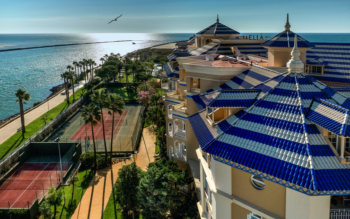 Hotel Meliá Isla Canela mit Tennisplatz und Blick aufs Meer, Costa de la Luz, Spanien
