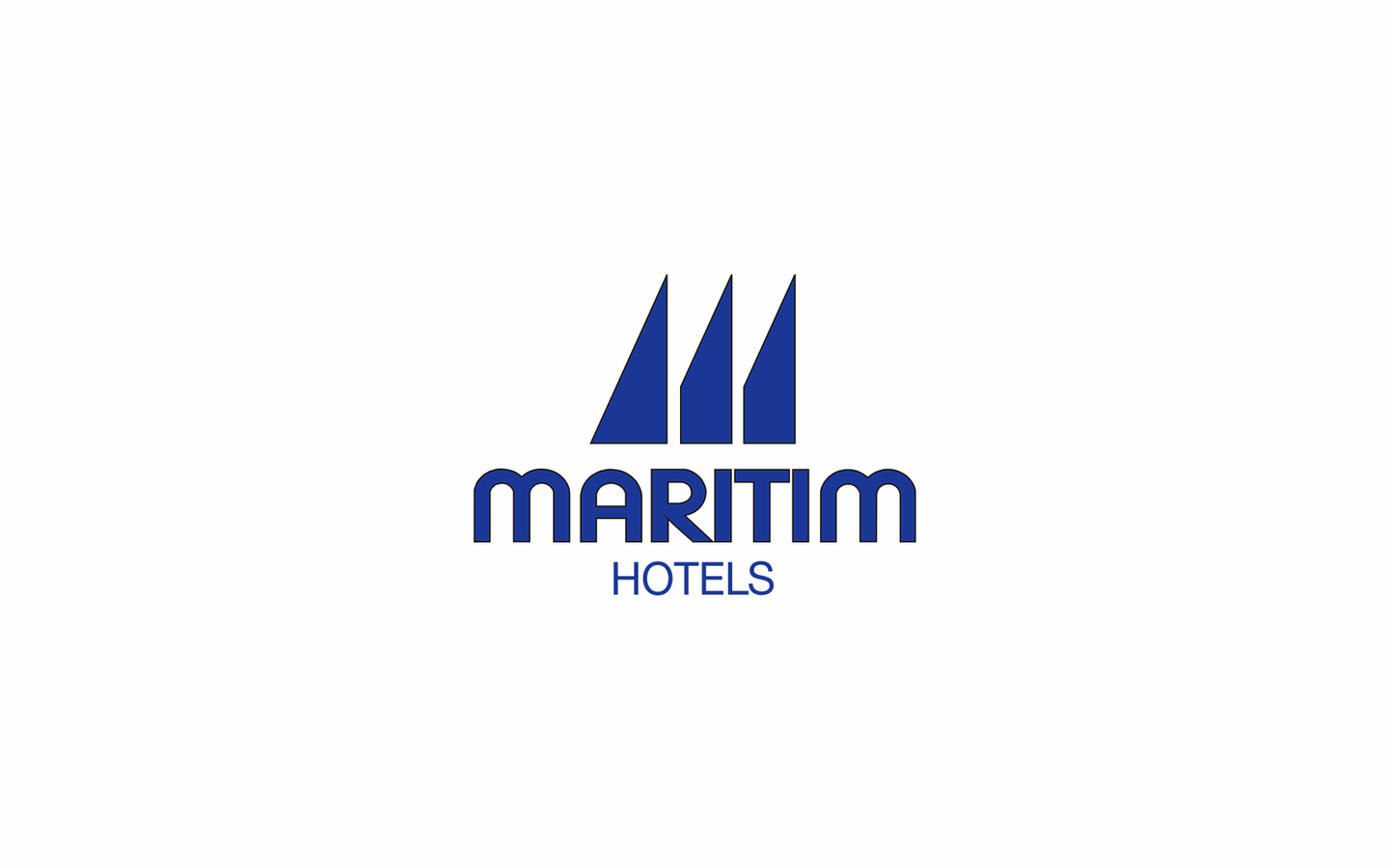 Maritim Hotels Logo in Blau mit drei stilisierten Segeln.